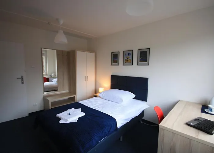 بيت شباب Studencki Dom Marynarza Pasat شتشيتسين